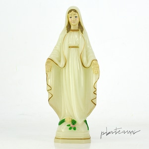 聖母マリア プラスチック像 蓄光 15cm 
