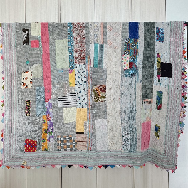 インド ヴィンテージカンタキルト VK004 | 140cm × 203cm