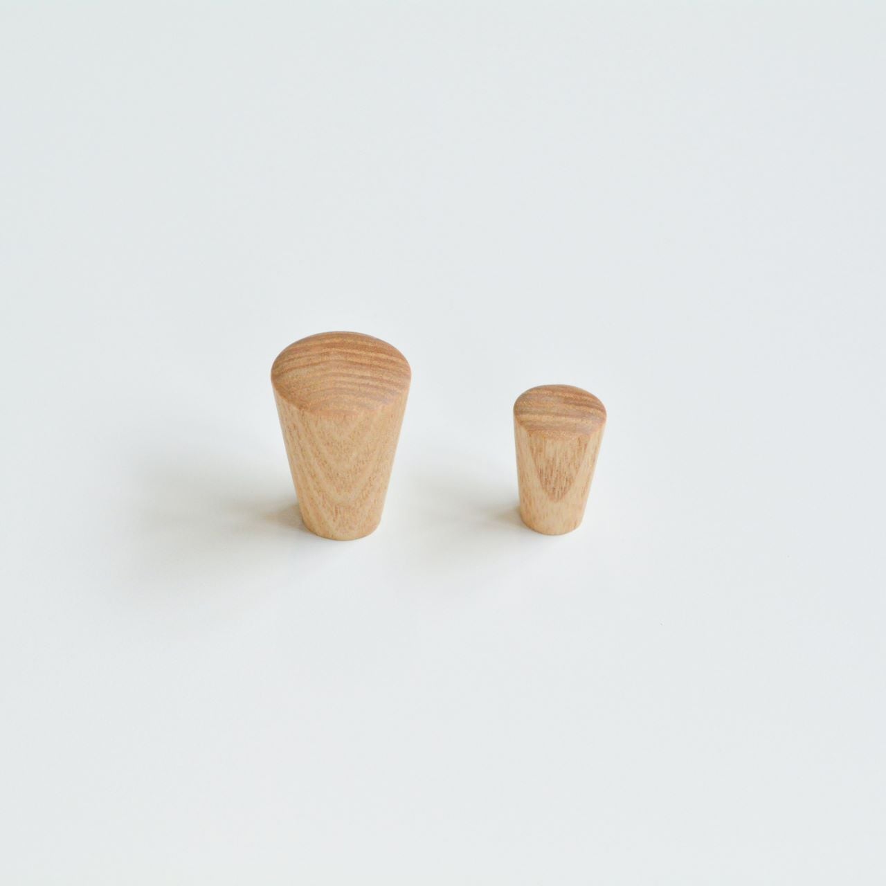 cone knob (S)【木製つまみ】キャビネット 家具 部品 扉 引き出し