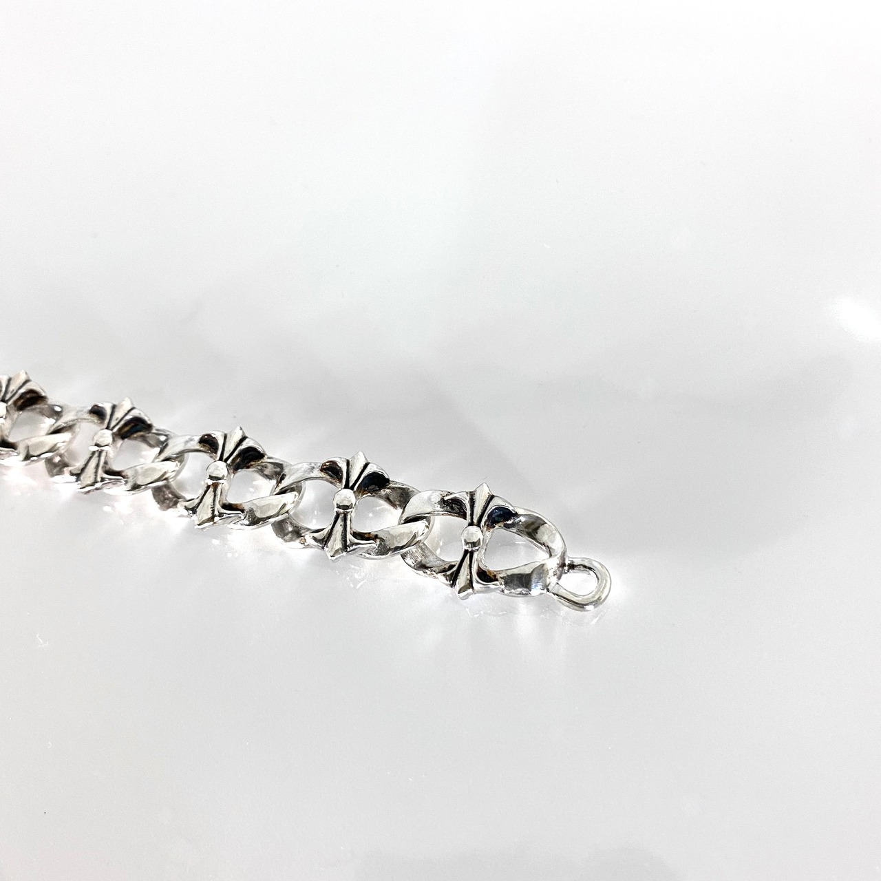 BUTTERFLY CHAIN BRACELET [WOLF] / バタフライチェーンブレスレット・ウルフクラスプ
