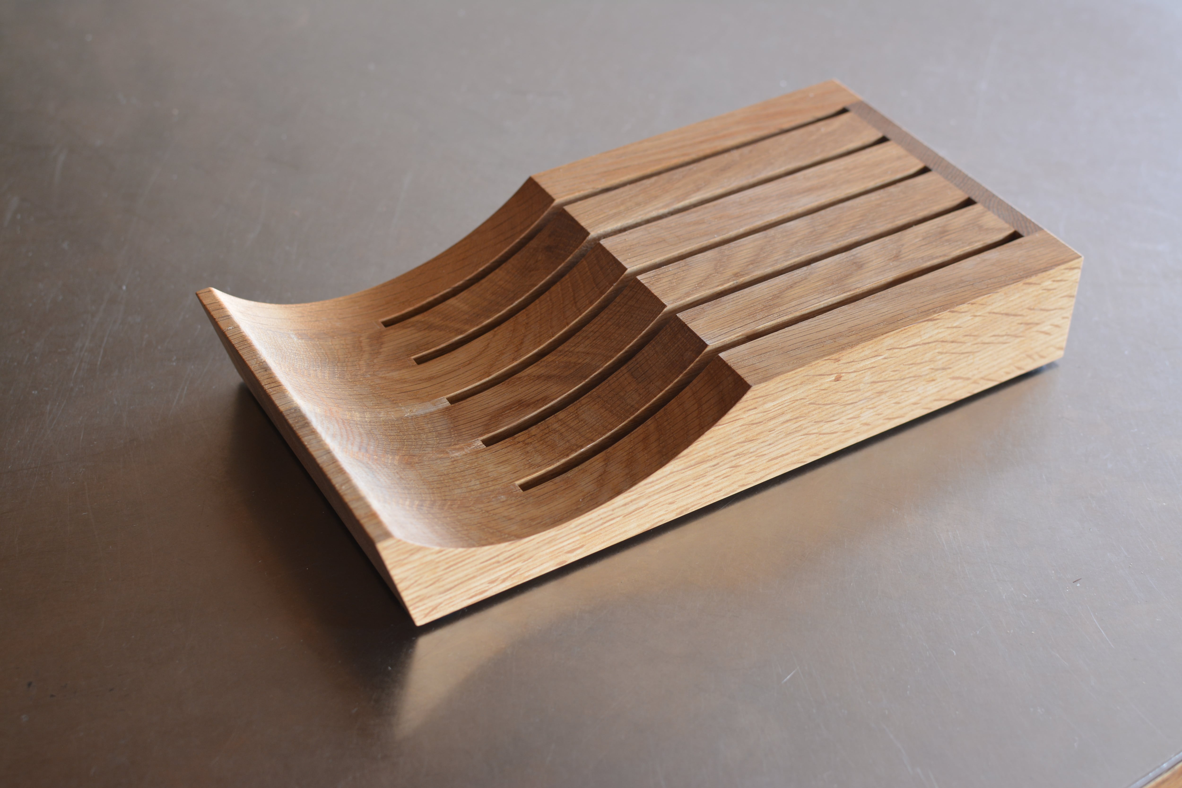 無垢の木の包丁スタンド（ナラ） | handsdesign