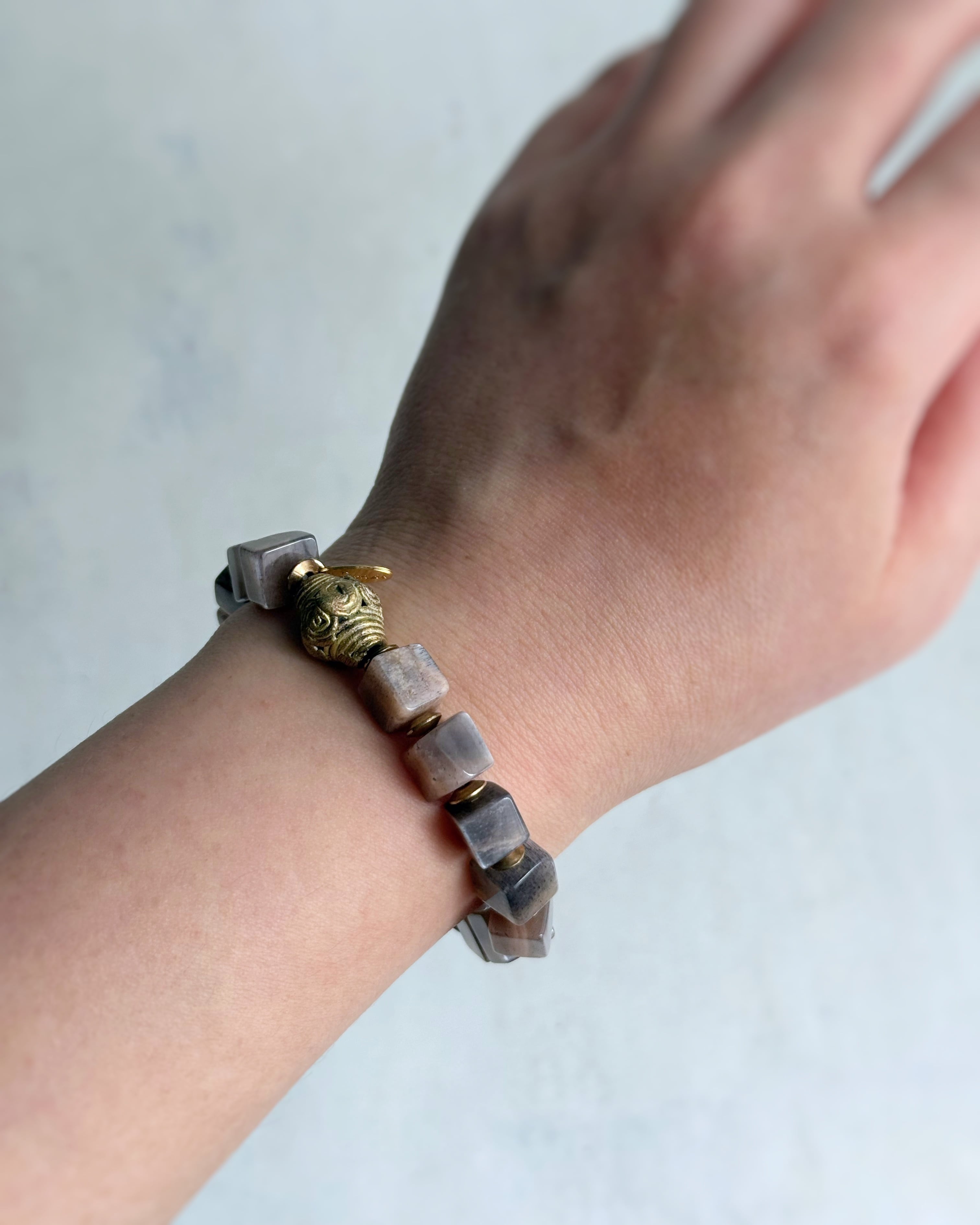 tumble bracelet(ブラックムーンストーン)