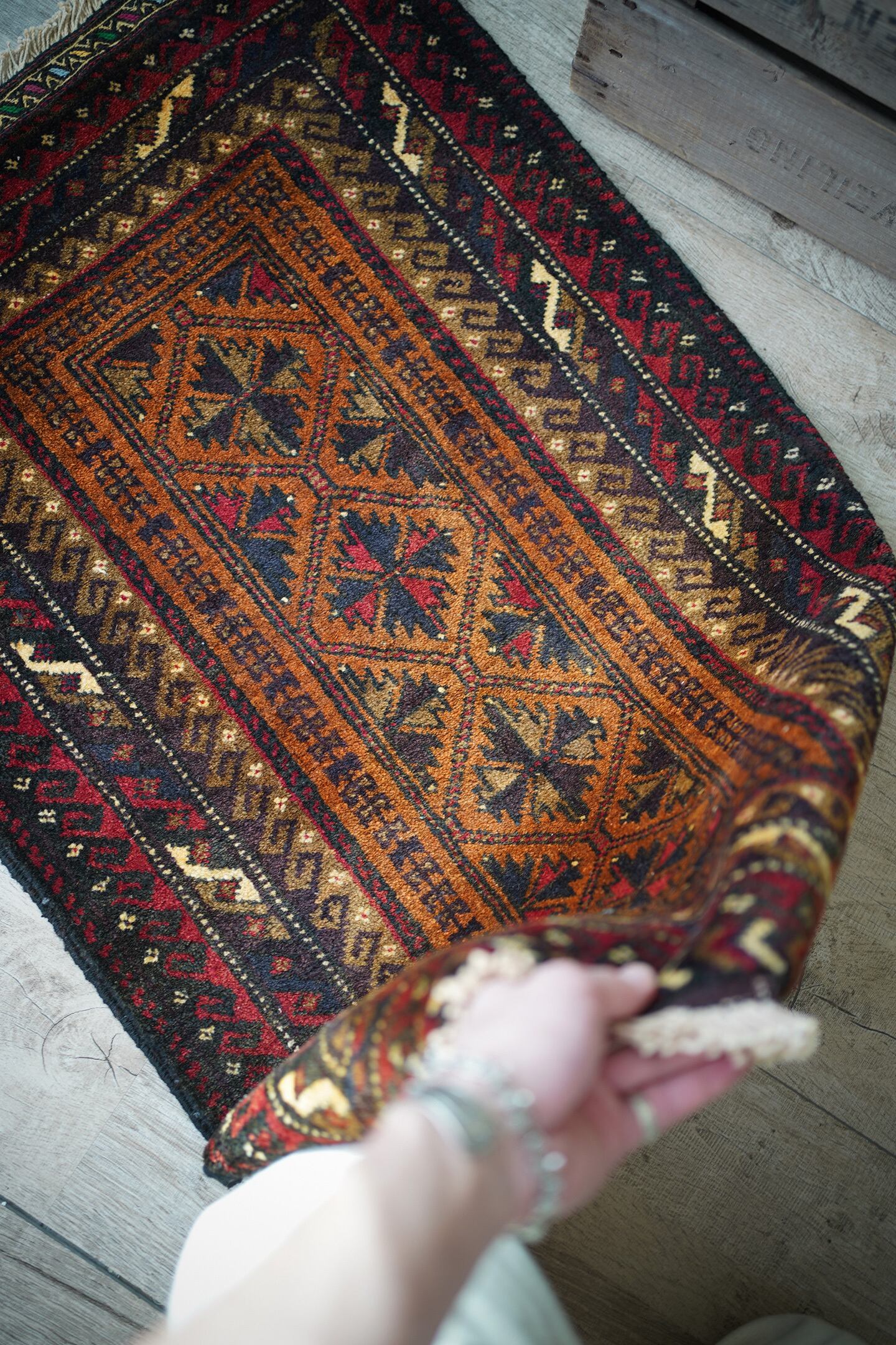 415】Semi Antique Persian Sistan Baluch rug 1940's | ヴィンテージ