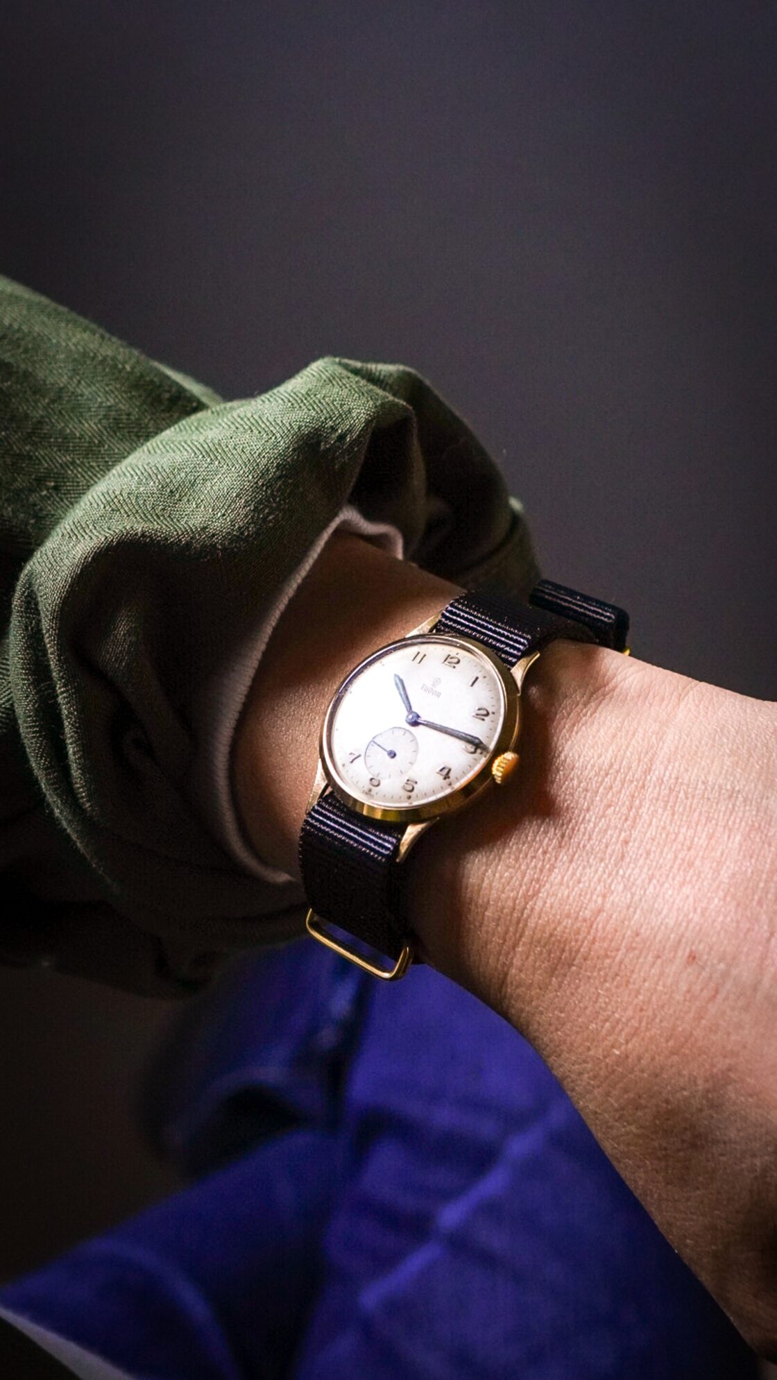 1930s】TUDOR チュードル イギリス国鉄 9金無垢 スモールセコンド 