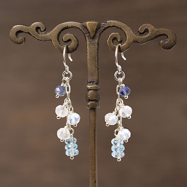 【限定】レインボームーンストーン＋スカイブルートパーズ＋アイオライトsilver925チェーンピアス（イヤリング）