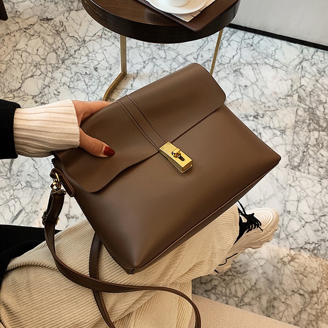 スタンダードレッドオータムウィンター レトロ 秋物 冬物 スクウェア メッセンジャーバッグ Tiancai_Wing_Bag27587670605