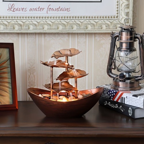 デスクトップ噴水装飾品 ゴールデン テーブルトップ噴水 室内家庭用装飾 LED噴水ライト デスクトップライト装飾 ヴィンテージアイアンリーフクラフト リビングルーム オフィス装飾 ホリデーギフト セイルボート形状  USB電源