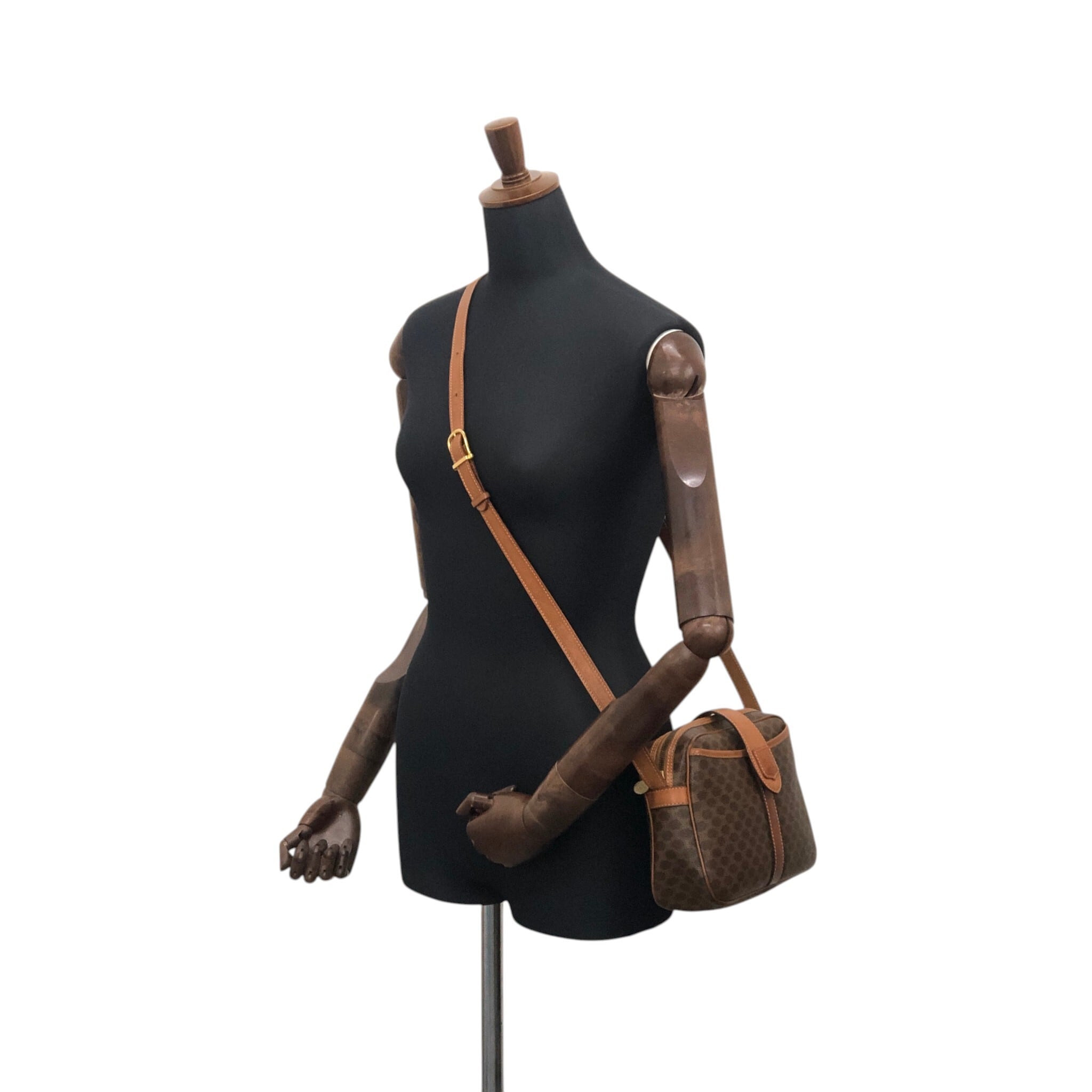 希少美品⭐︎CELINE セリーヌ マカダム チャーム ショルダーバッグ CELINE セリーヌ マカダム ショルダーバッグ ブラウン ブラゾン型押し