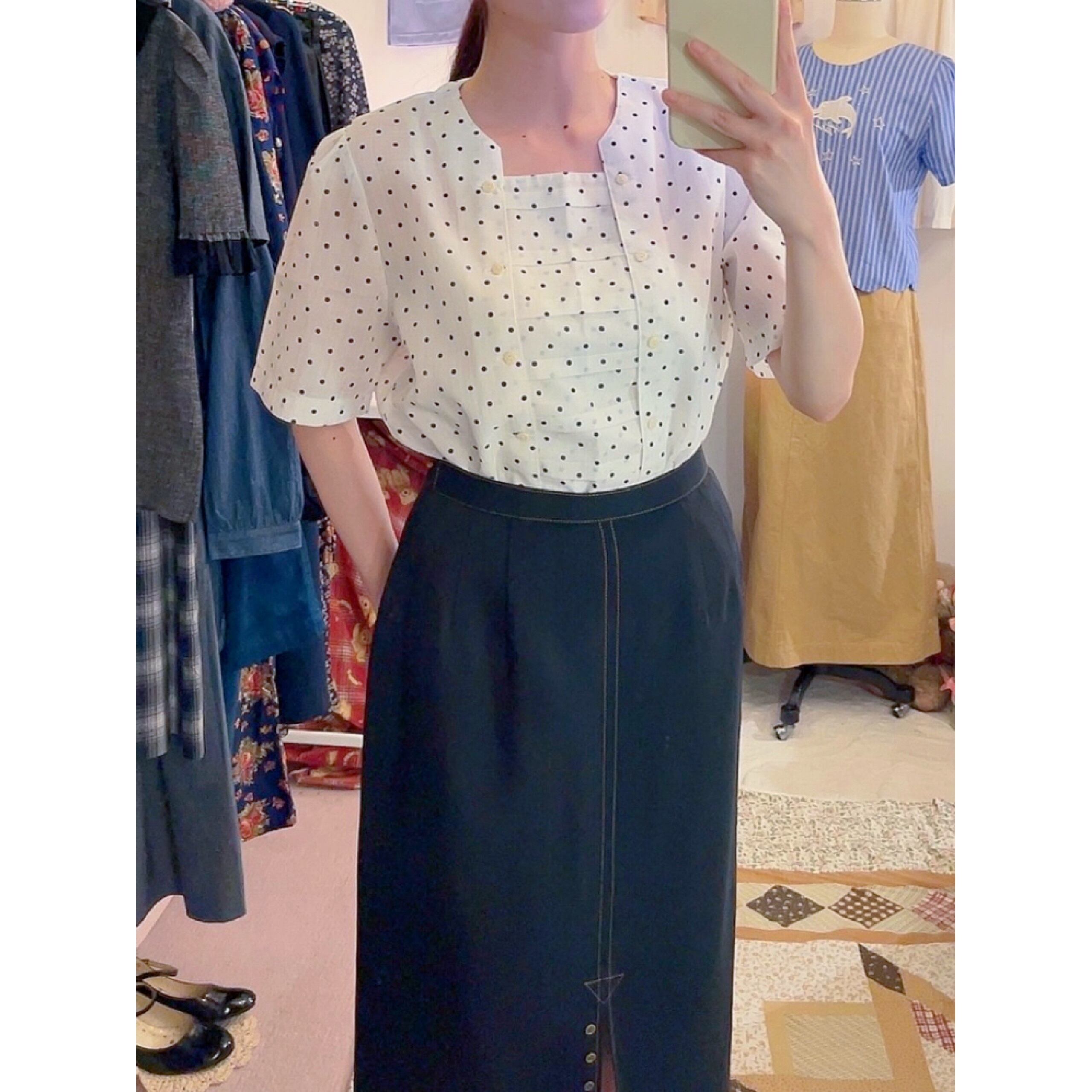 tuck double button dot blouse