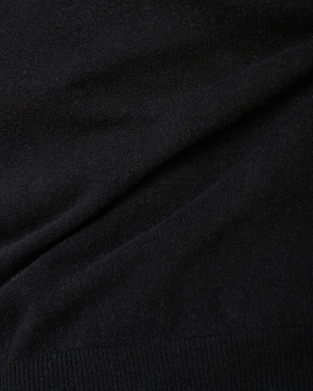 ssstein "EXTRA FINE WOOL KNIT CREW NECK LS〔BLACK〕"