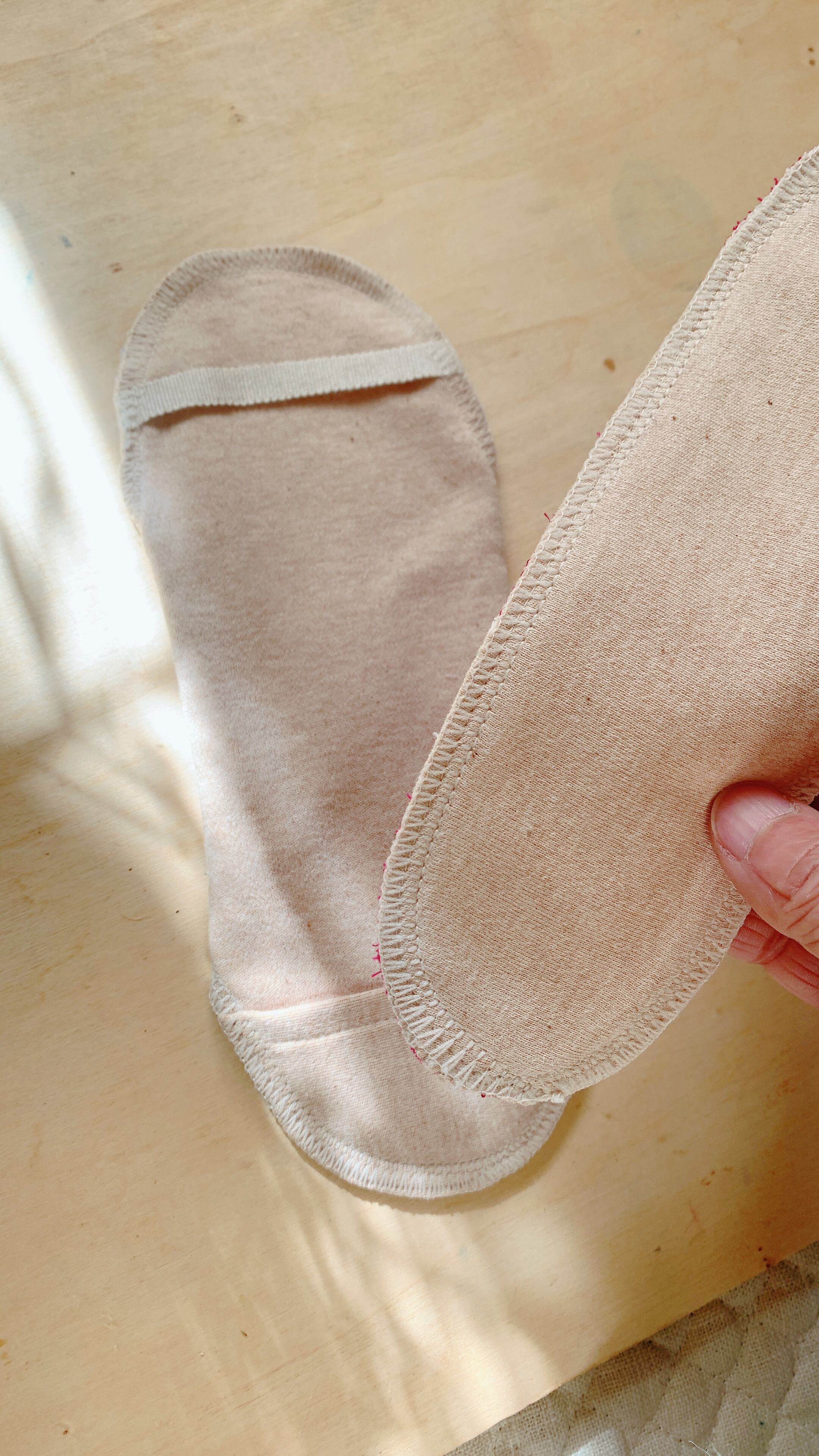 布ナプキンset (ﾎﾙﾀﾞｰ 1枚・ﾊﾟｯﾄﾞ2枚)          サックス　第5チャクラ