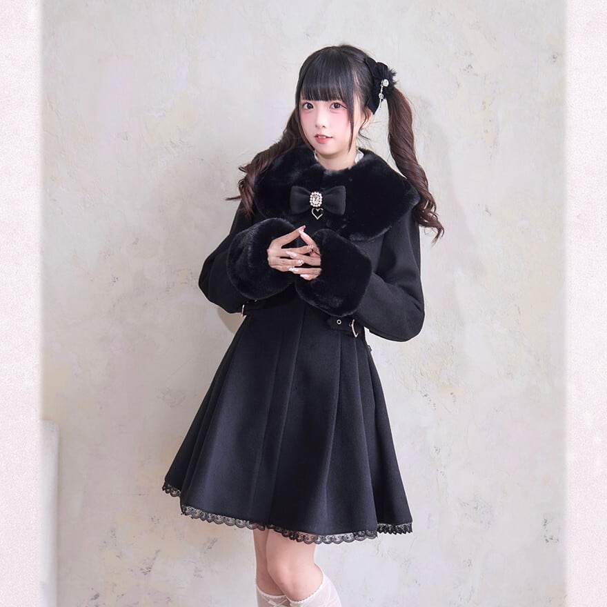 地雷系 量産型 コート ファー リボン ビジュー Aライン 膝丈 冬 黒