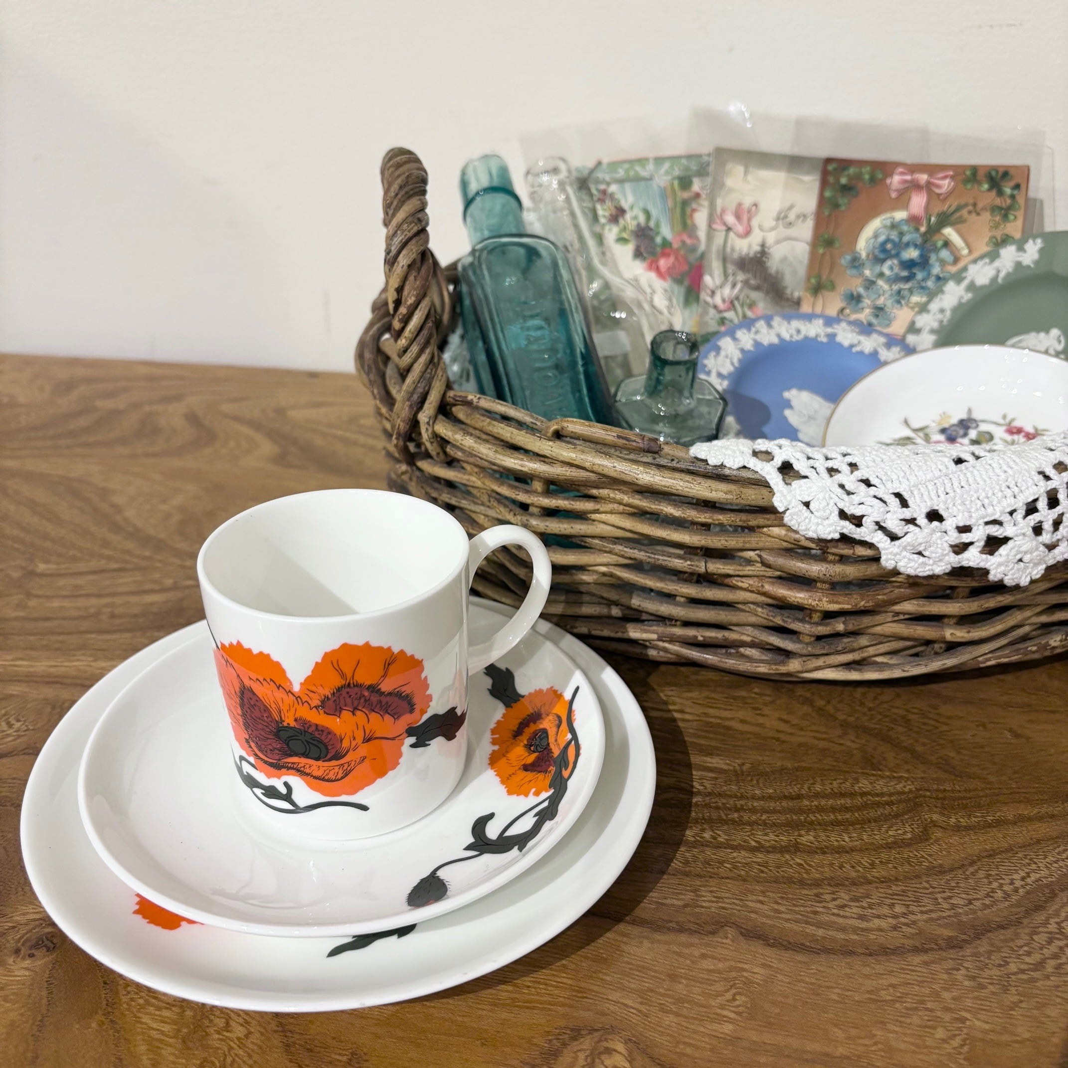 スージークーパー アートヌーボーブループレート 4枚 ART NOUVEAU アールヌーボー ブルー カップ＆ソーサー｜rocca rocca