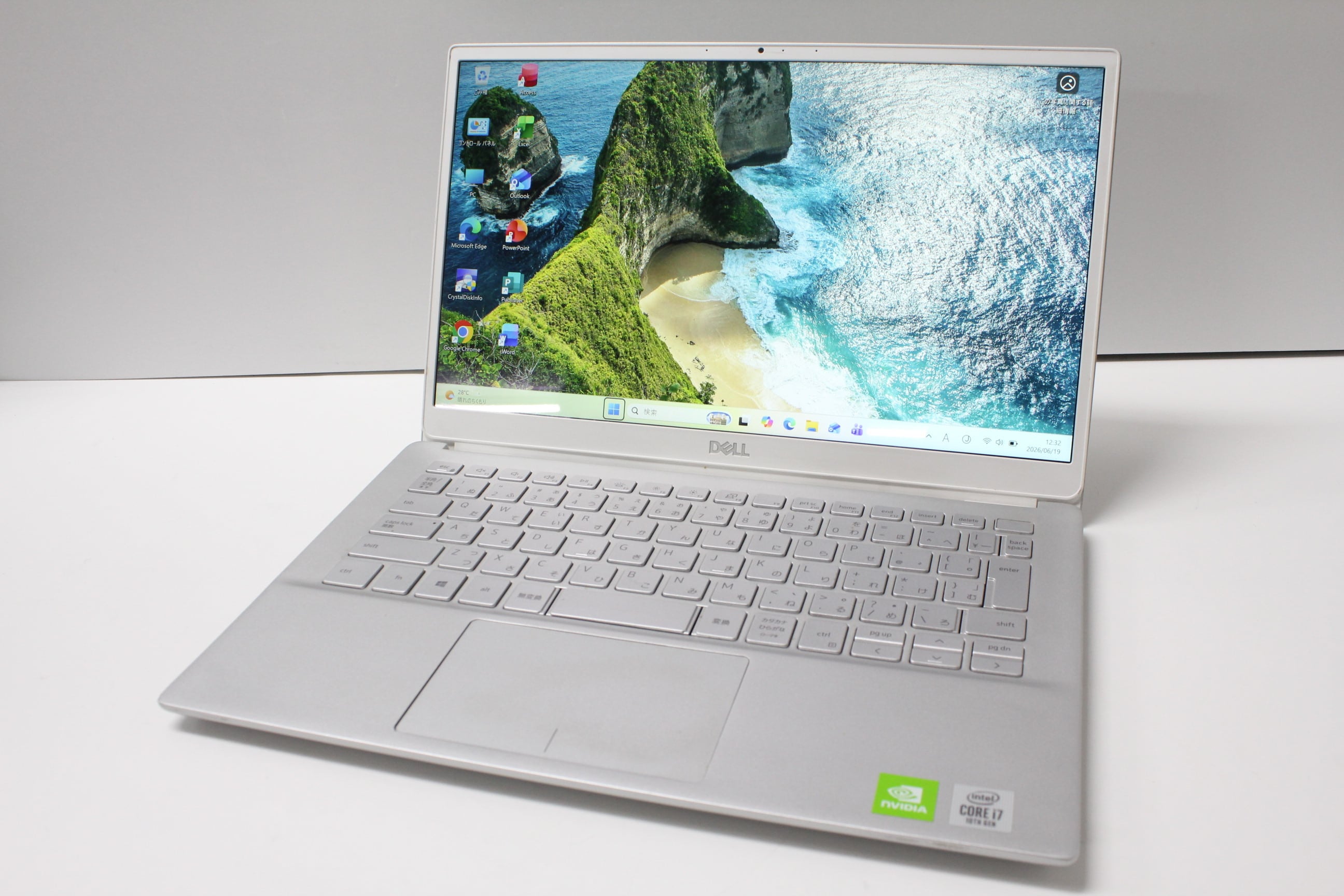 中古ノートPC】Panasonic〈レッツノート SV9〉Intel Core i5/SSD256GB