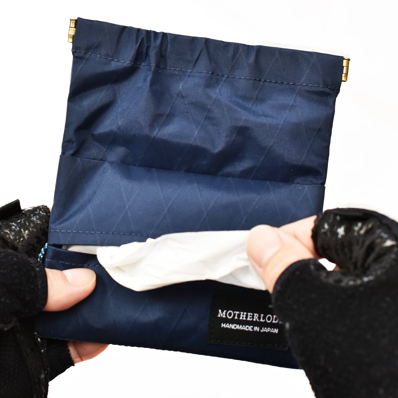 9d96c07a0d8d5639f096549471a215