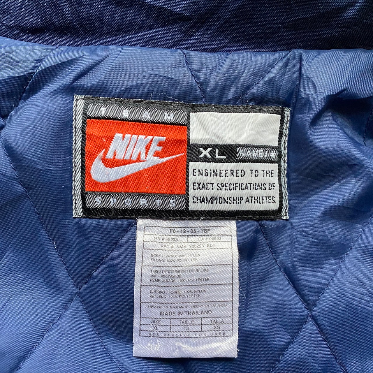 ビッグサイズ 90年代 NIKE TEAM ナイキ 中綿 ナイロンジャケット 