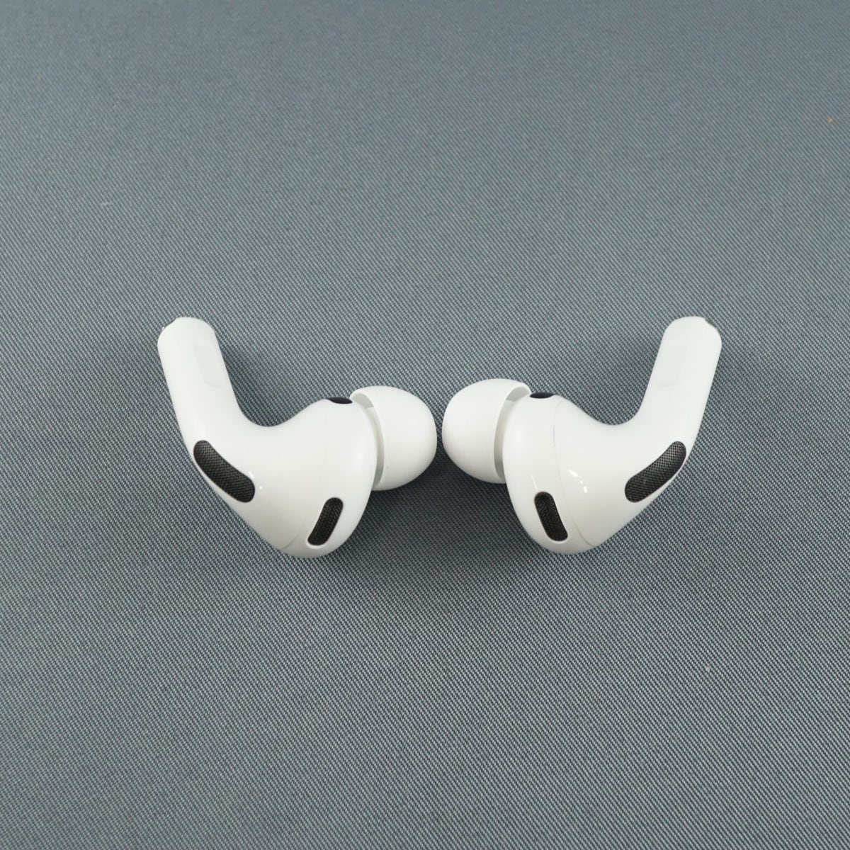 Apple AirPods Pro 3 USED美品 エアーポッズ プロ ワイヤレスイヤホン