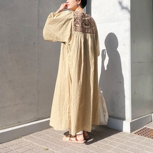 Front embroidery tassel dress (beige)