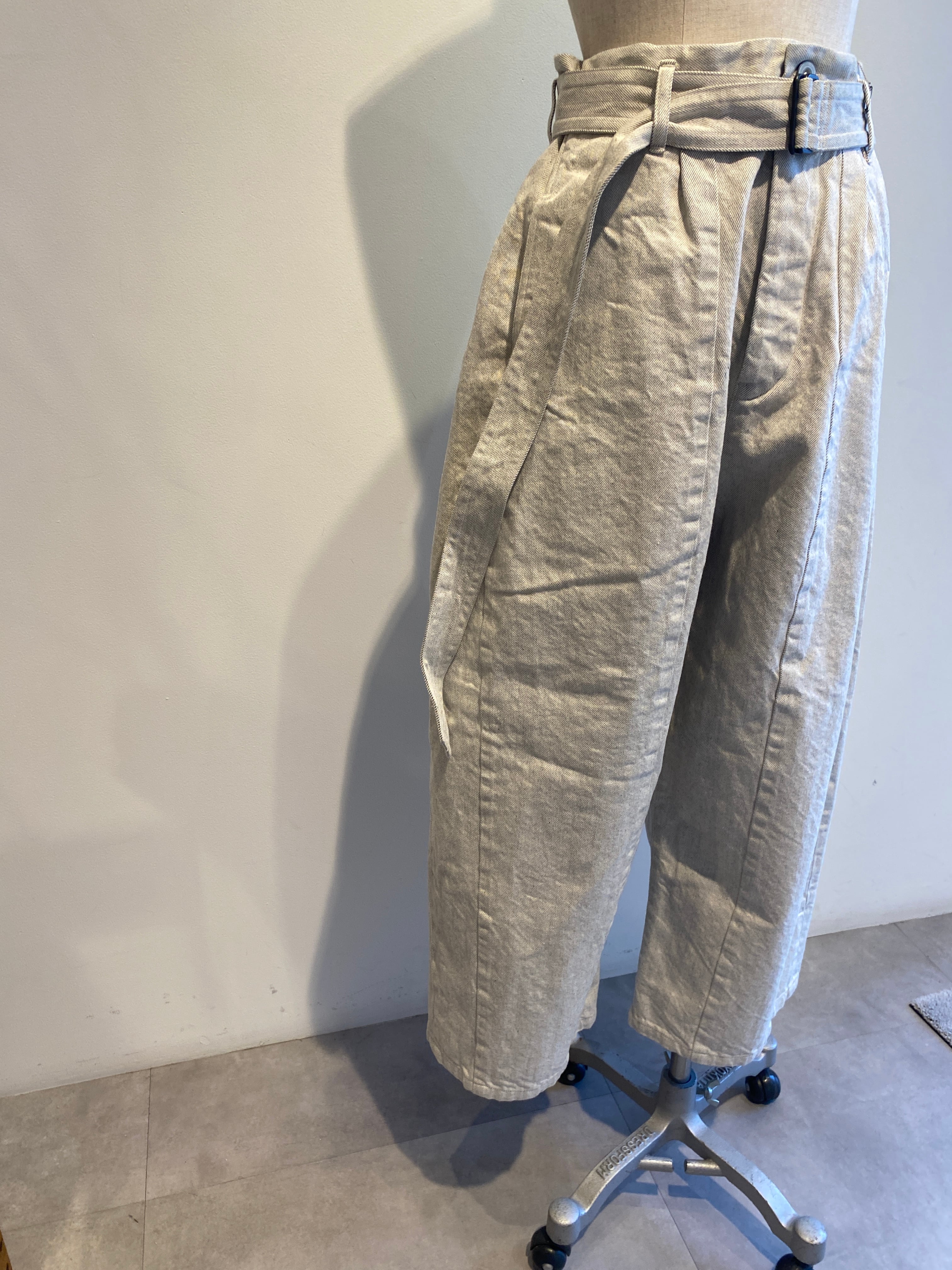NATIVE VILLAGE/No.12 灌木ルートダーツパンツ（White Gray） | torico.
