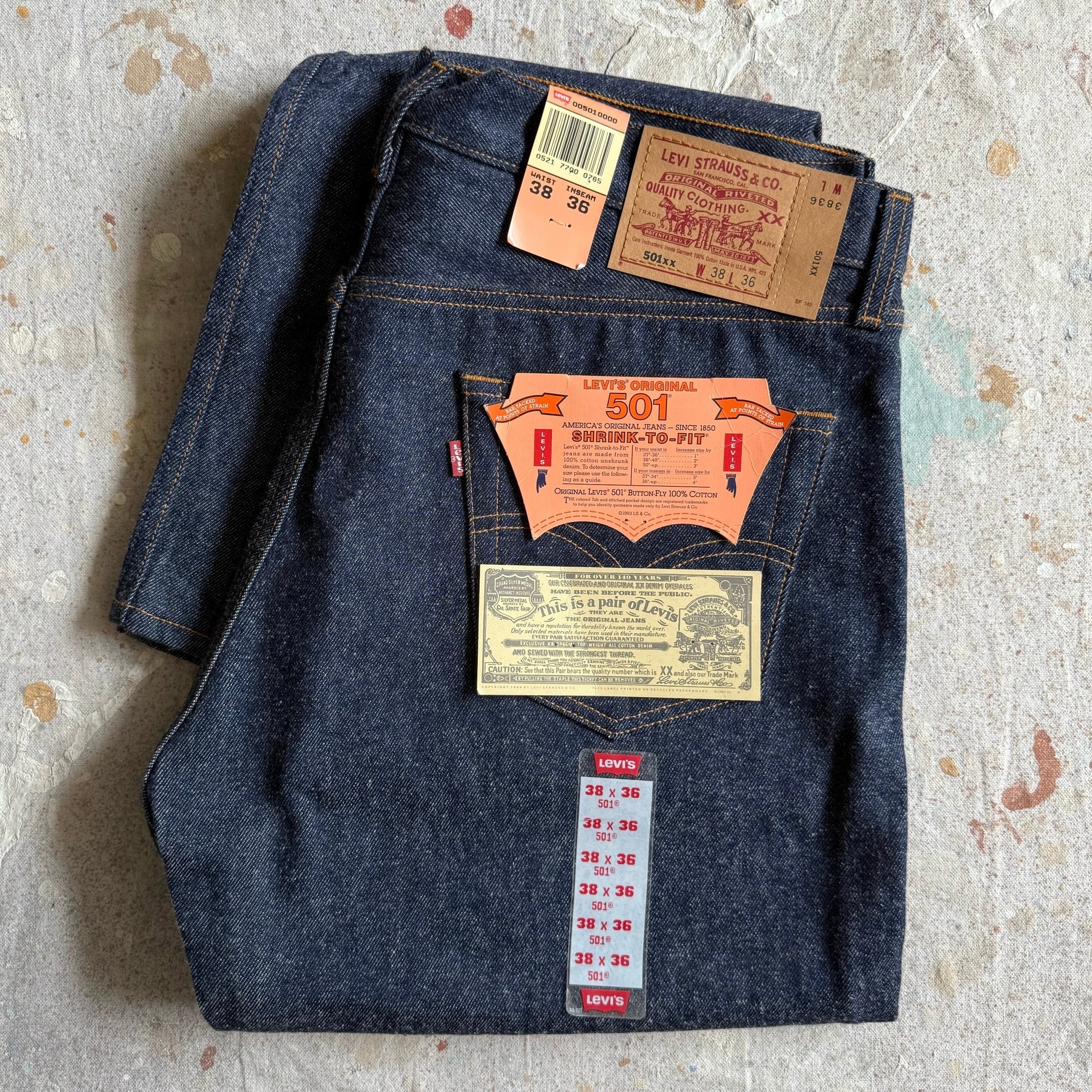 1990s Levi's 501 W38L36 Deadstock Z12