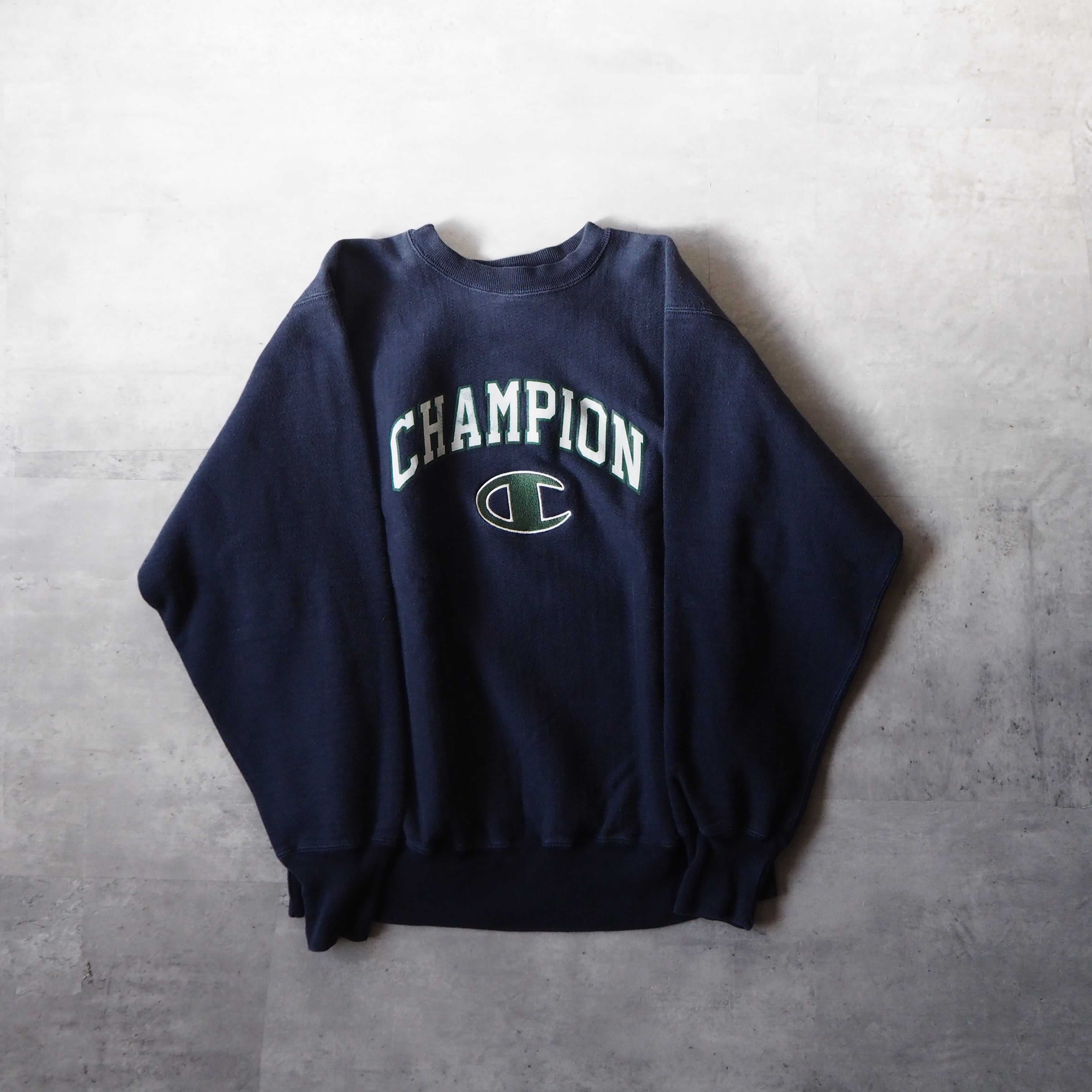 90s “champion reverse weave” arch logo × C mark navy sweat shirt ...