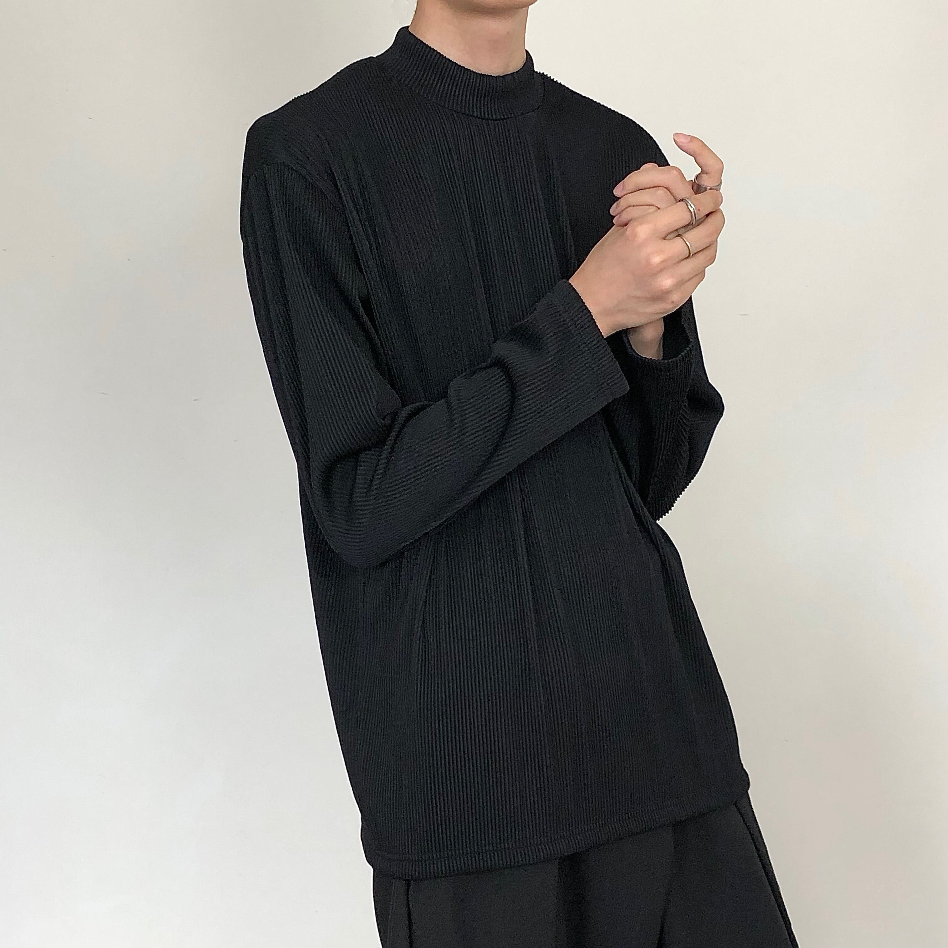 MION上品な質感のハーフネックTシャツ | mblueshop