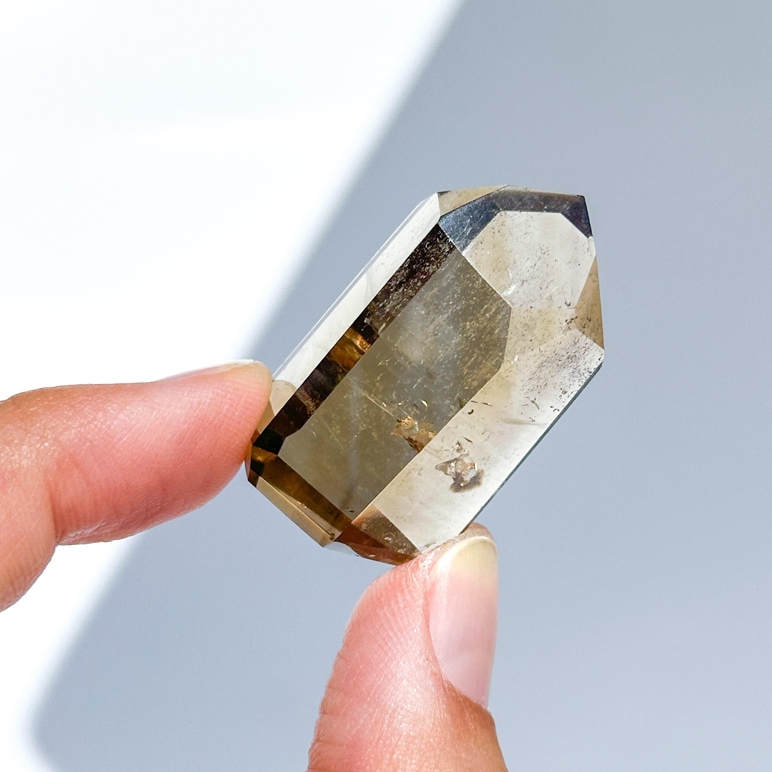 ファントム◎シトリン（黄水晶） タワー 62◇ Citrine ◇ 天然石・鉱物