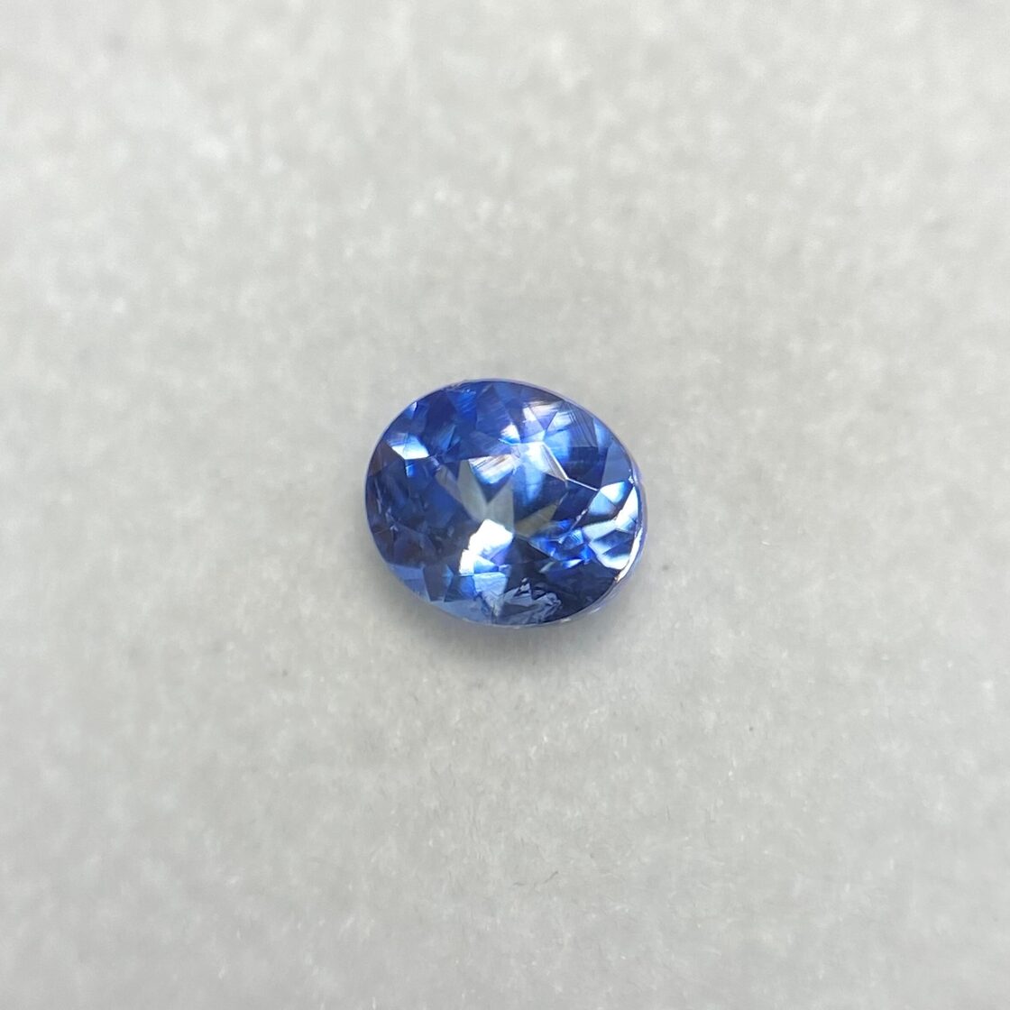 動画有】ベニトアイト ルース 0.136ct アメリカ産 日独ソーティング 