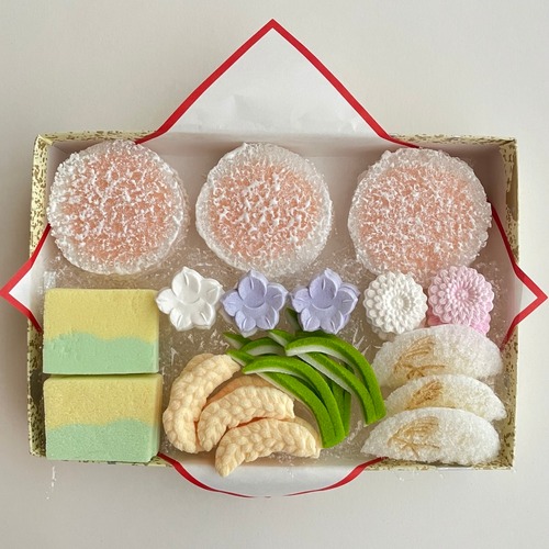 お干菓子　中サイズ