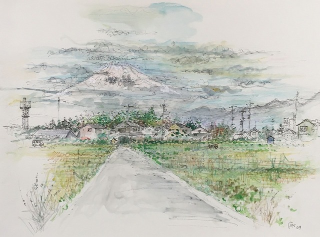 畑越しに眺める富士山