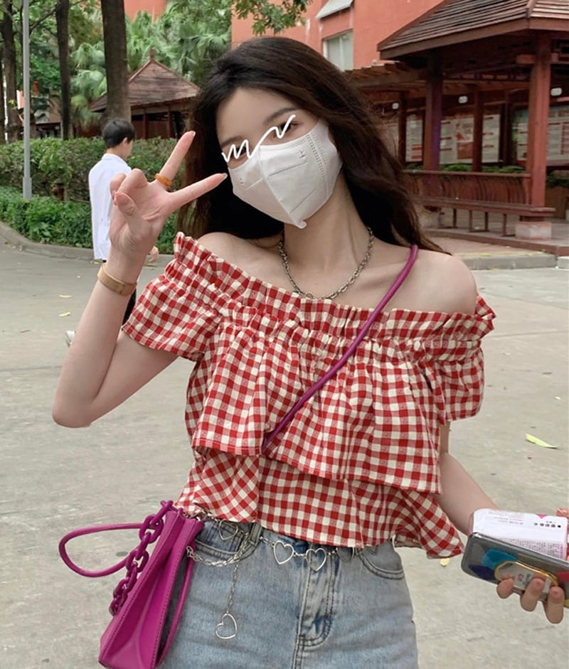 オフショルブラウス ギンガムチェック トップス オフショルダー ガーリー 大人可愛い レトロ 韓国ファッション Luluca 韓国トレンド ファッションluluca ルルカ