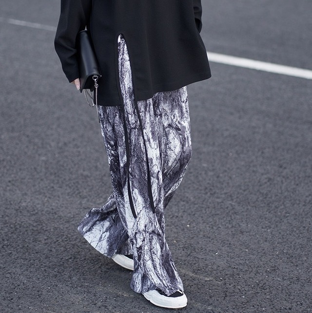 TIE DYE DESIGN PLEATS PANTS