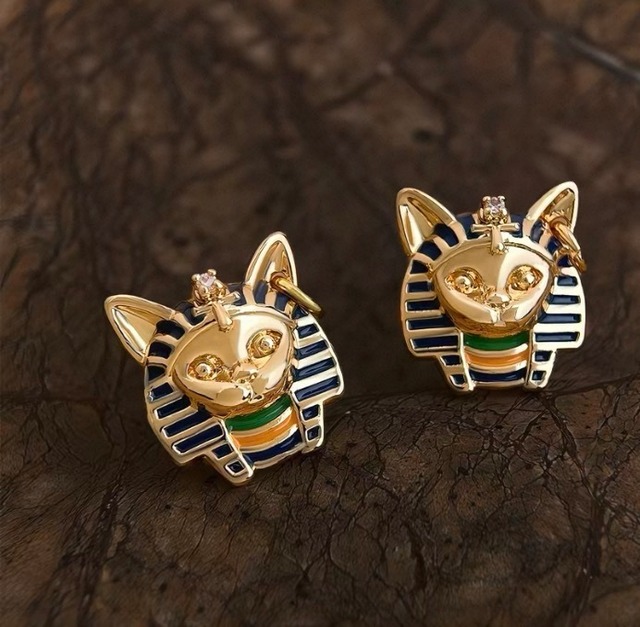 【合計5999円以上で購入可能】cat desiph pierce 猫バステト神デザインピアス