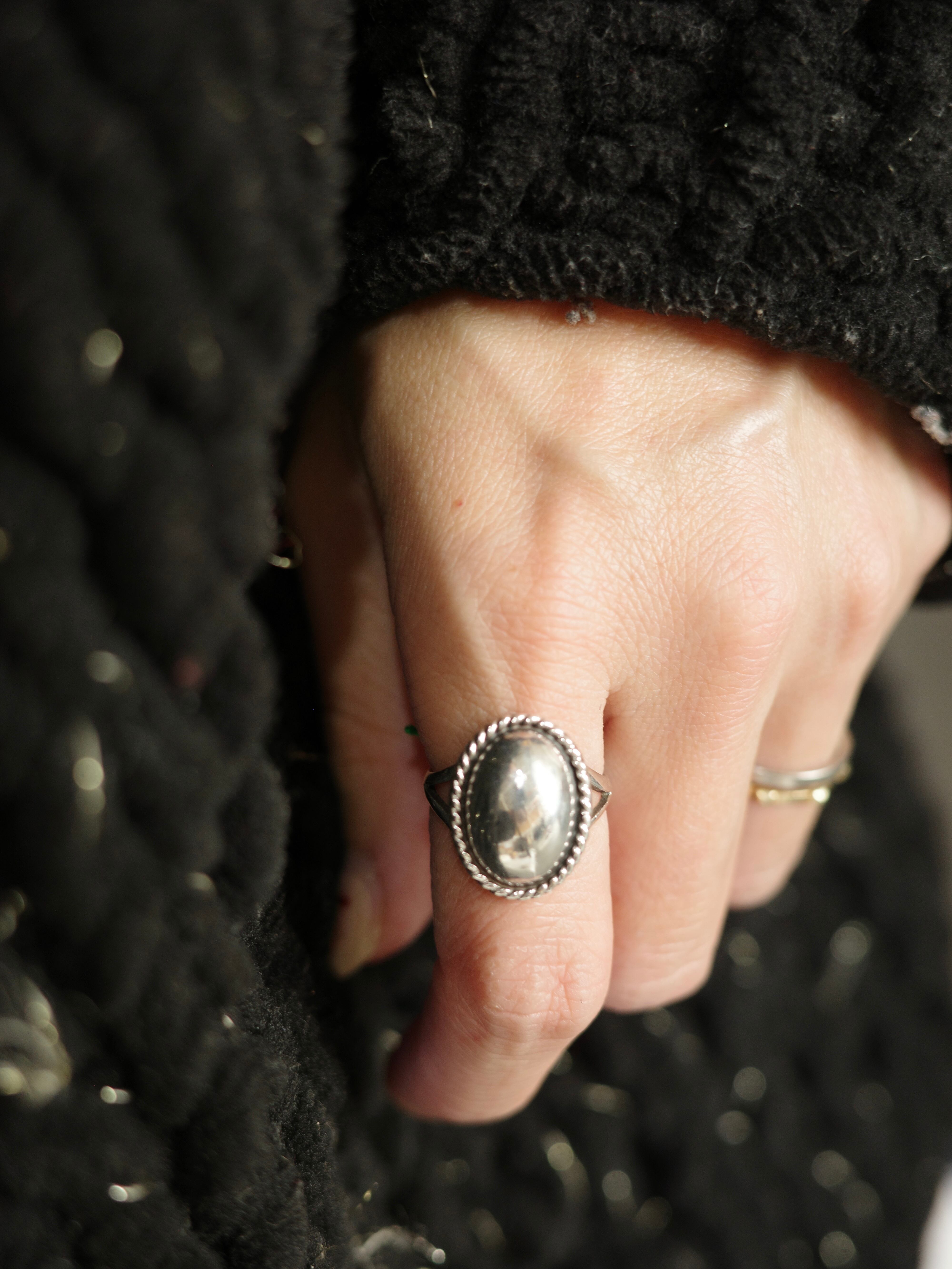 vintage silver925>mexican oval motif ring | CherLife