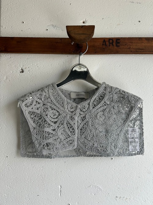 FUMIETANAKKA  batten lace neck