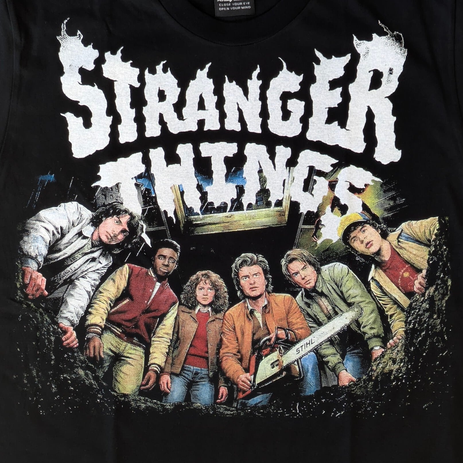 【 Stranger Things / ストレンジャーシングス  】『 One Last Strange Adventure 』 Tシャツ〚アメリカン雑貨 アメトイ〛