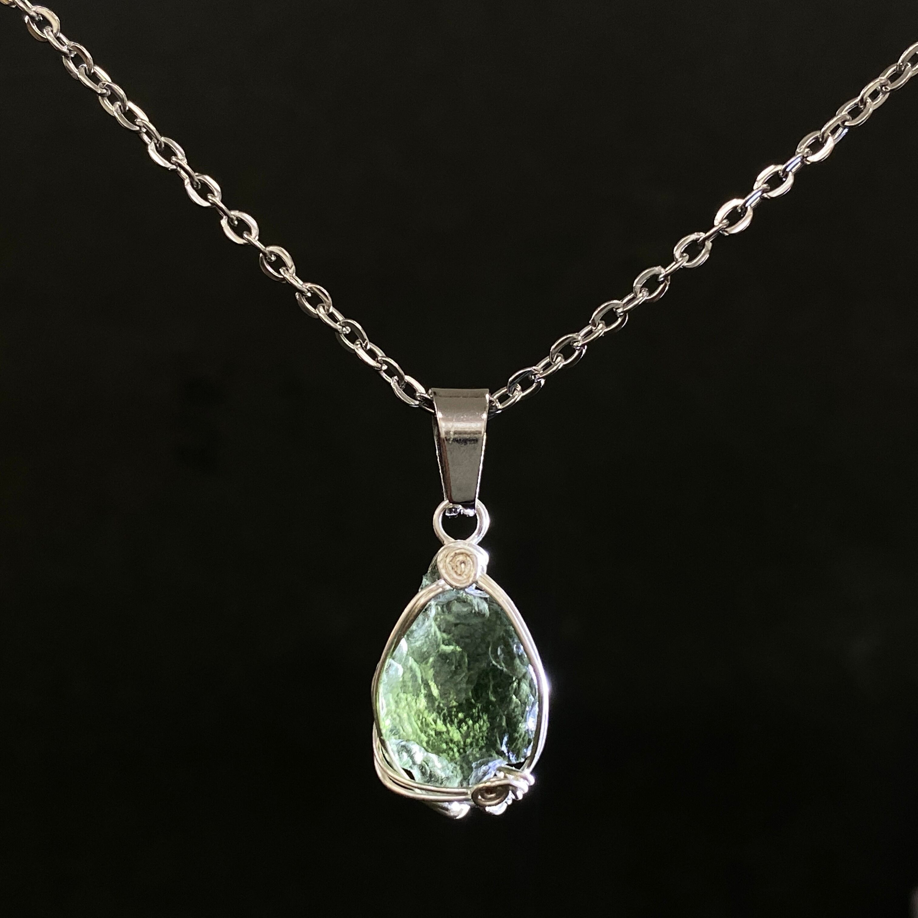 Moldavite モルダバイト | 【隕石屋】METEOS（メテオス）
