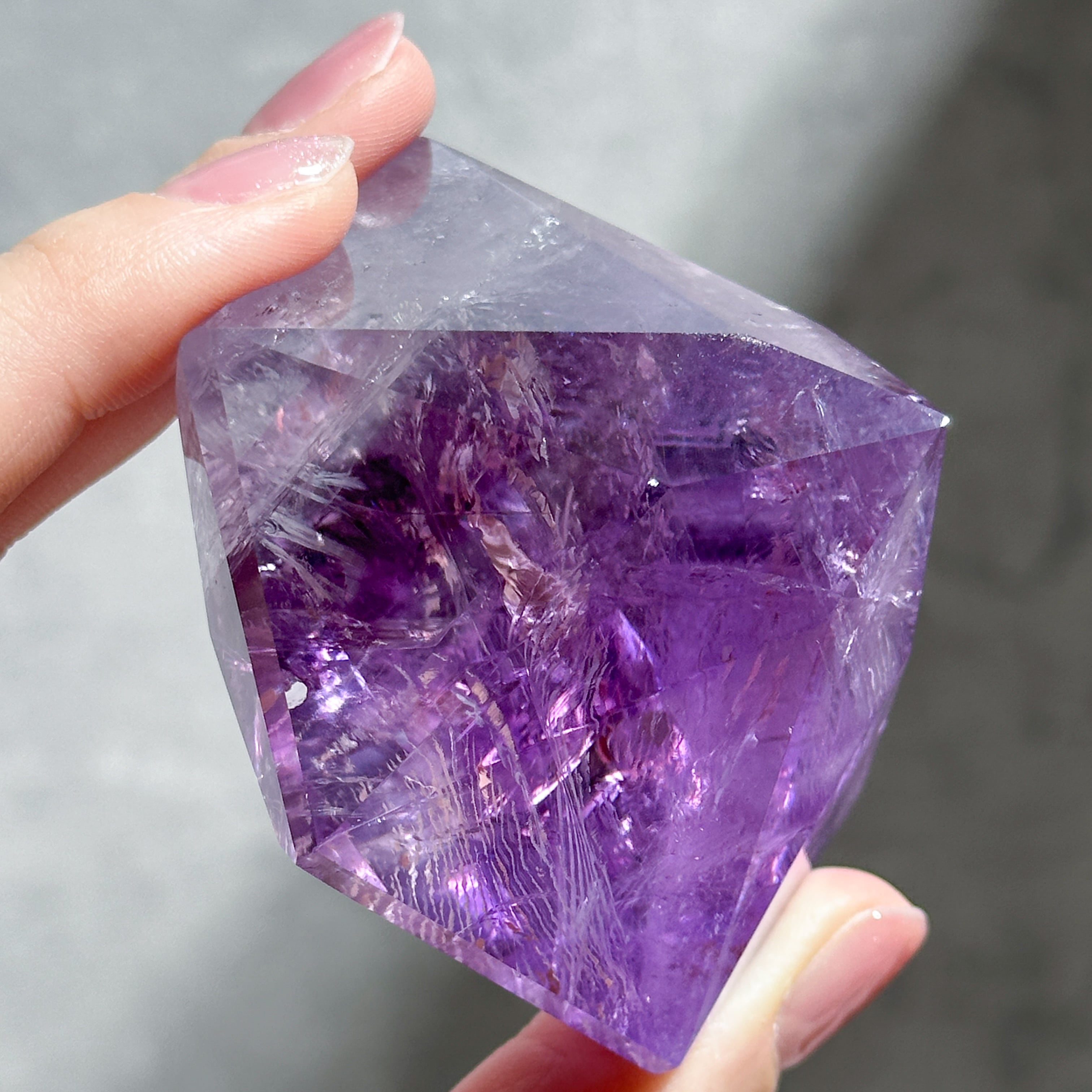 高品質 ファントムアメジストダイヤモンドカットNo.1813 透明感◎ファントムアメジスト ダイヤモンドカット13◇ Phantom