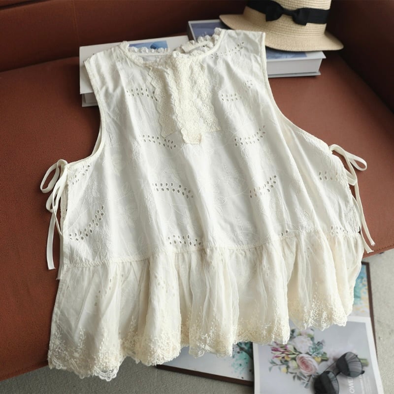 フロントレーススカラップ刺繍ノースリーブブラウス W1828
