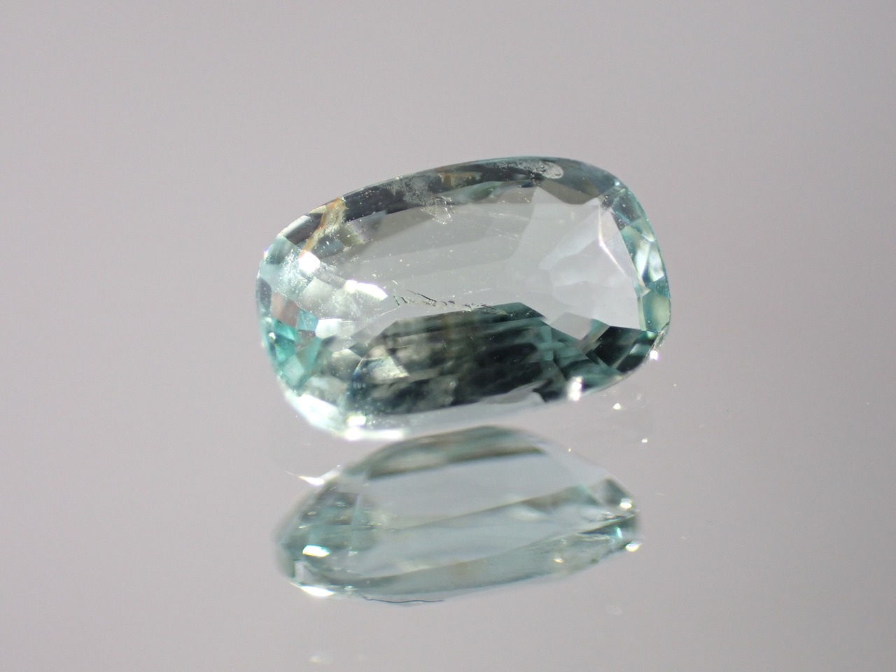 グリーンアクアマリン 　0.89ct　[B3‐7]