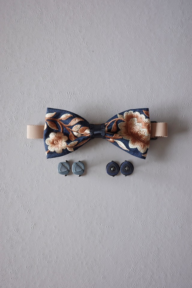 tai × cuffs button SET