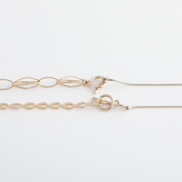 4way discrete chain necklace