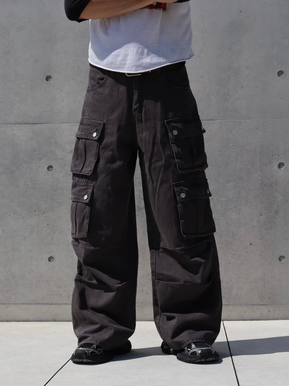 Heavy Washed Cargo Denim Pants | MODE SPACE Heavy Washed Cargo Denim Pants | MODE SPACE