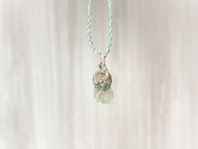 ヒデナイト macrame necklace