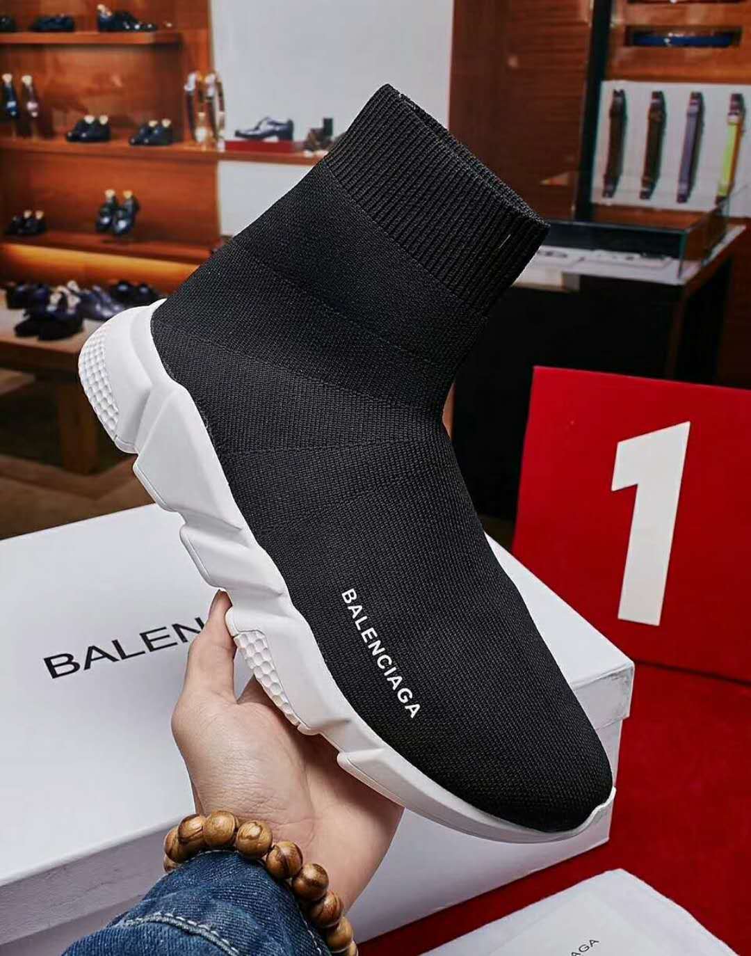 BALENCIAGA バレンシアガ Speed Trainers バレンシアガ スピード