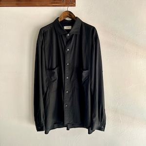 Over easy shirt black