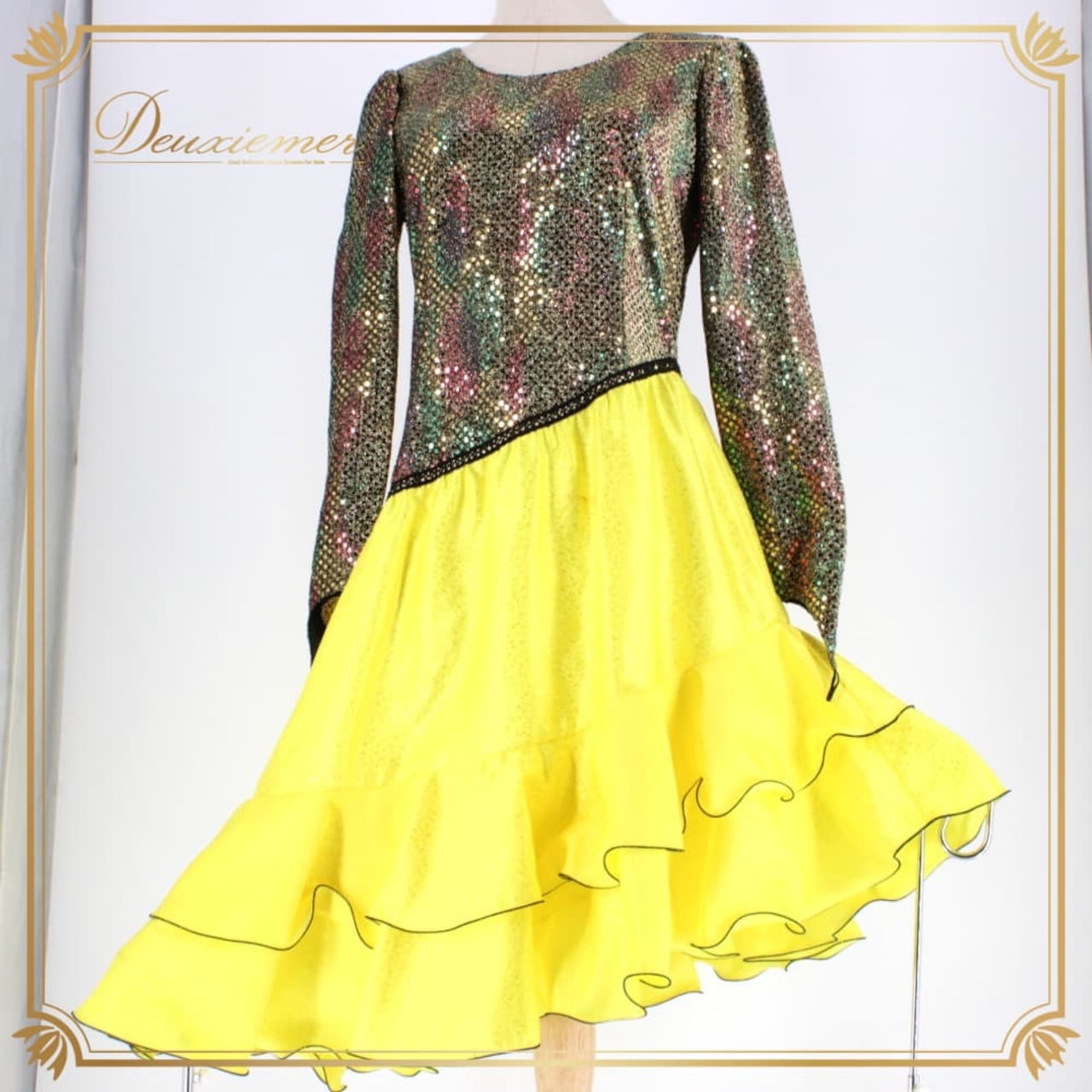 社交ダンス 衣装 FRESA フレサ ドレス ラテン ブラック系 イエロー系 ゴールド系 黄色 黒 金 キラキラ 長袖 アシンメトリー アシメ 準正装 モダン衣装 演舞用 競技用 ワンピース フレアスカート フレア 黒系 光沢 タイト 上半身フィット 切替 ウエストマーク 背面ファスナー ステージ衣装 発表会 ダンス服 フォーマル ブランド