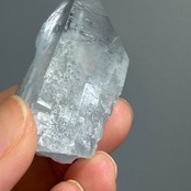 セレスタイト 原石 単結晶 251203 高透明度 ブルークリスタル 虹入り マダガスカル産