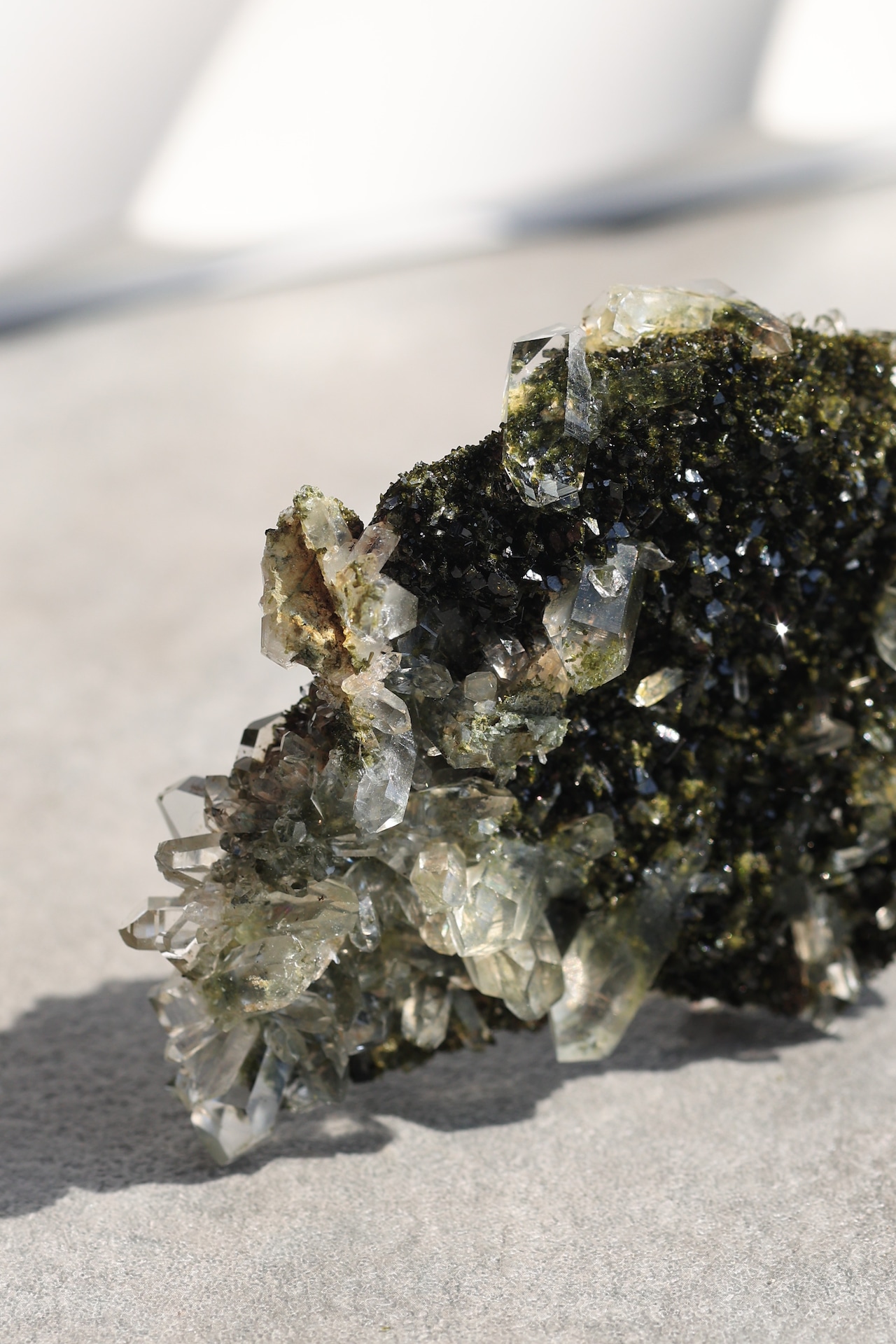 エピドート「森の神秘」Epidote|天然石 原石 鉱物 パワーストーン | EP-H-001