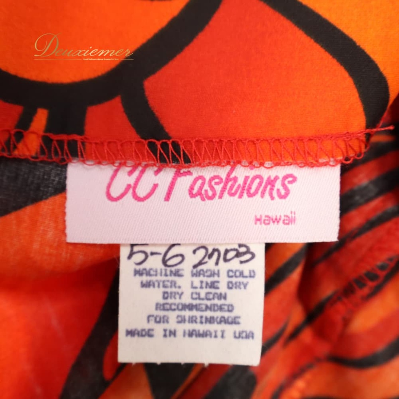 フラダンス 衣装 ワンピース ドレス オレンジ系 CCファッション ハワイ製 CC Fashions モンステラ柄 ハワイアンプリント オレンジ 橙 黒 アロハ フラ ダンス レッスン 練習 フリル袖 フレア 華やか 鮮やか おしゃれ ダンス衣装 ハワイアンダンス レディース ブラック系 イエロー系 フラワンピース フラドレス ハワイアン オフショルダー風 ないしょ風 フリル フレアスカート プリントワンピ 柄ワンピ モンステラリーフ 亜熱帯柄 アニマル柄 トラ柄 トラモチーフ カラフル 派手 可愛い